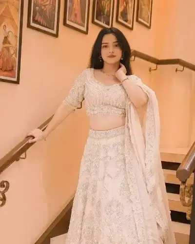Escort Chandpur